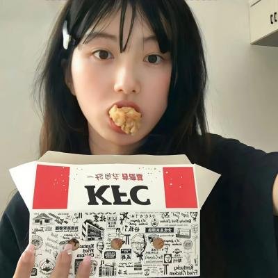 着牛仔裤的钟馗